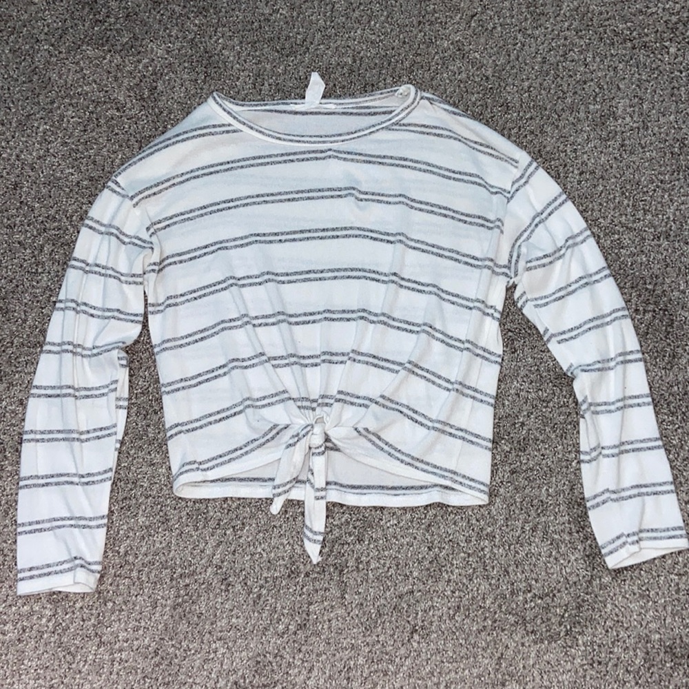 CAUTION TO THE WIND Small Cropped Sweater